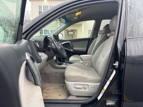 Used 2008 Toyota RAV4 Limited image 9