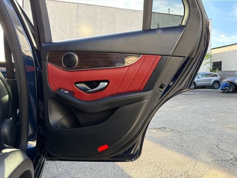 Used 2019 Mercedes-Benz GLC 300 4MATIC Coupe image 17
