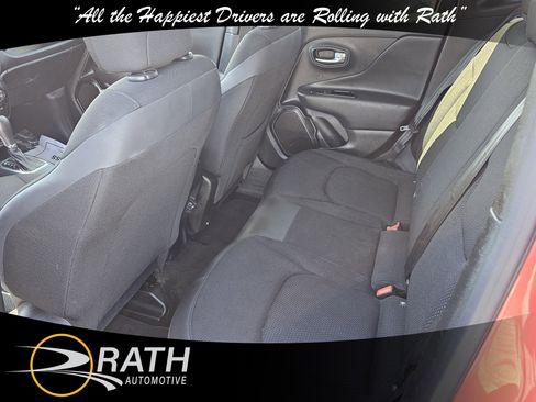 Used 2019 Jeep Renegade Altitude w/ Quick Order Package 2XM image 18