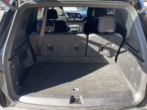 Used 2024 Chevrolet Traverse Z71 w/ Enhanced Driving Package image 35