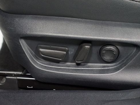 Used 2025 Toyota Camry SE FWD image 34