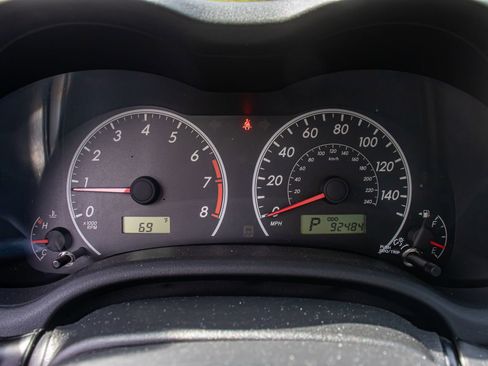 Used 2013 Toyota Corolla LE FWD image 19