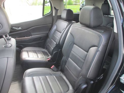 Used 2023 GMC Acadia Denali w/ Black Diamond Edition image 20