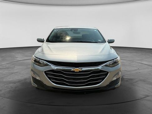 Used 2024 Chevrolet Malibu LT FWD image 2