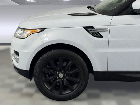 Used 2015 Land Rover Range Rover Sport HSE image 11