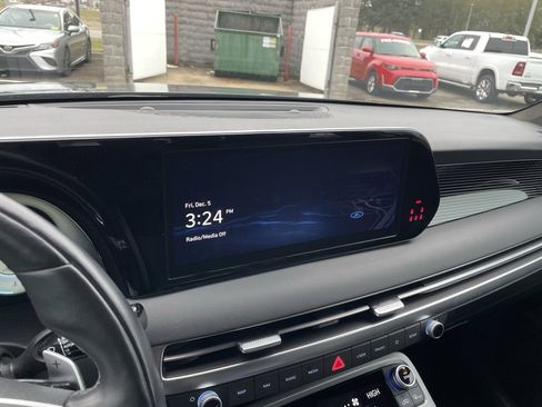 Used 2023 Hyundai Palisade Calligraphy image 16