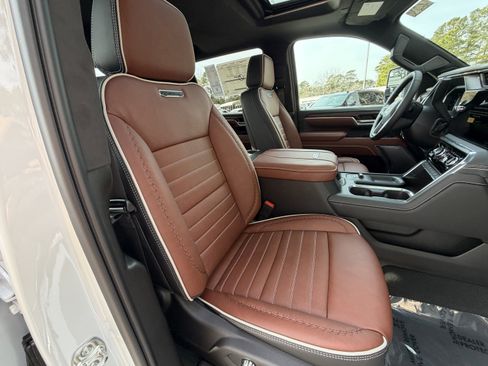 New 2026 GMC Sierra 3500 Denali Ultimate image 29