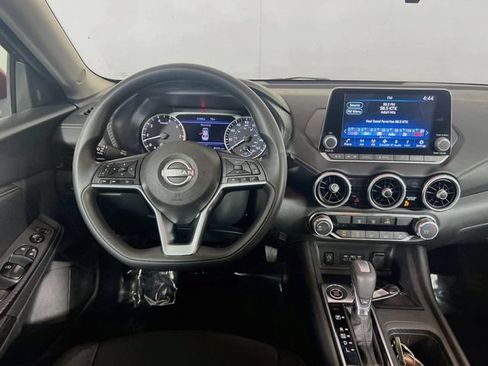 Used 2024 Nissan Sentra SV FWD image 15