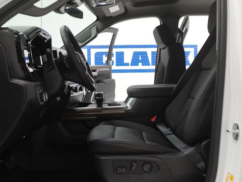 New 2026 Chevrolet Silverado 1500 RST w/ Redline Edition AWD/4WD image 14