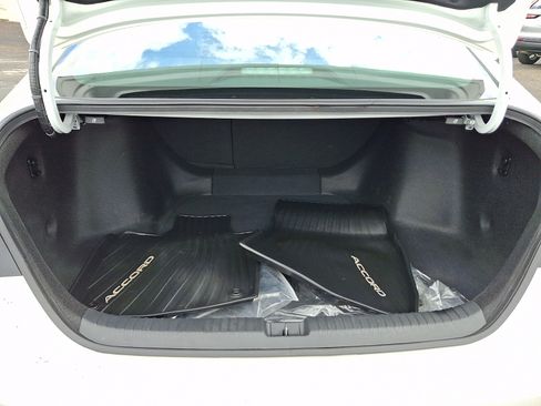 Used 2024 Honda Accord Sport image 28
