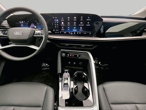 Certified 2025 Audi Q5 Premium Plus AWD/4WD image 15