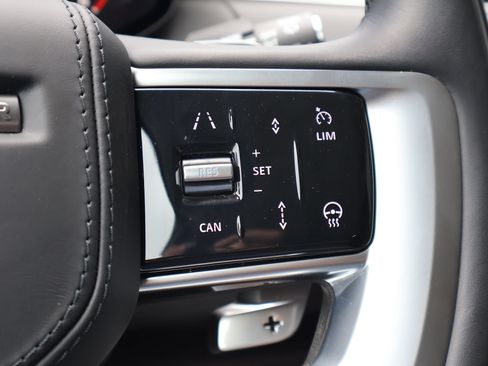 Used 2025 Land Rover Range Rover Autobiography AWD/4WD image 19