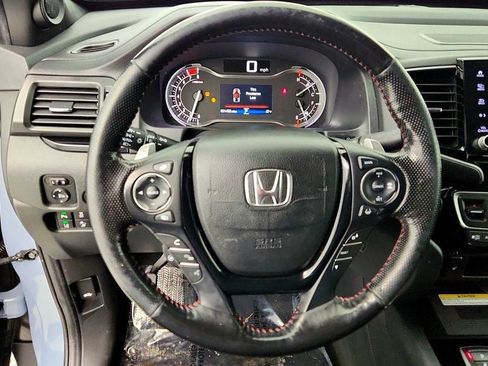 Used 2022 Honda Ridgeline Black Edition image 14