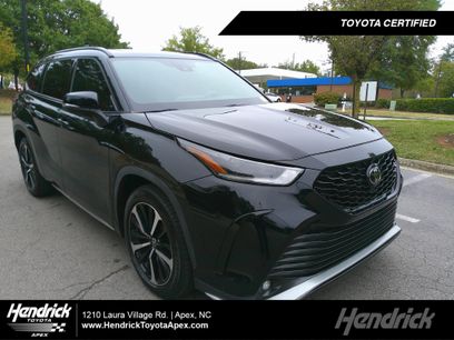 Used 2022 Toyota Highlander XSE