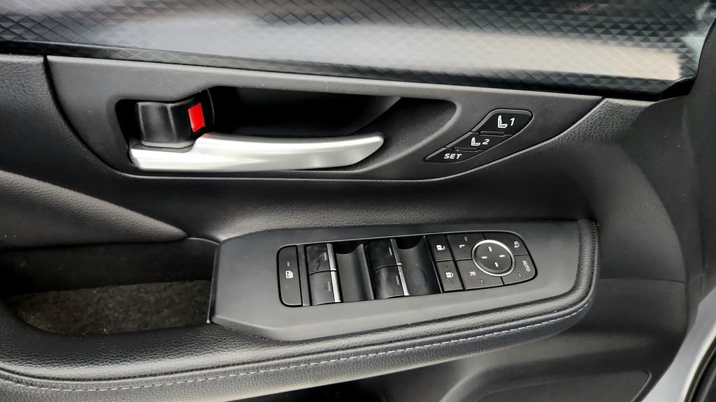 Certified 2025 Toyota Grand Highlander AWD Hybrid image 30