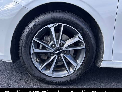 Used 2022 Kia Forte LXS image 13