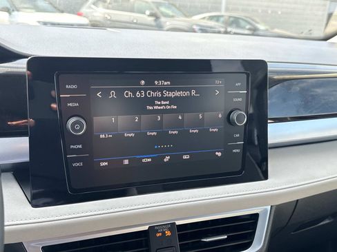 New 2026 Volkswagen Taos SE image 20