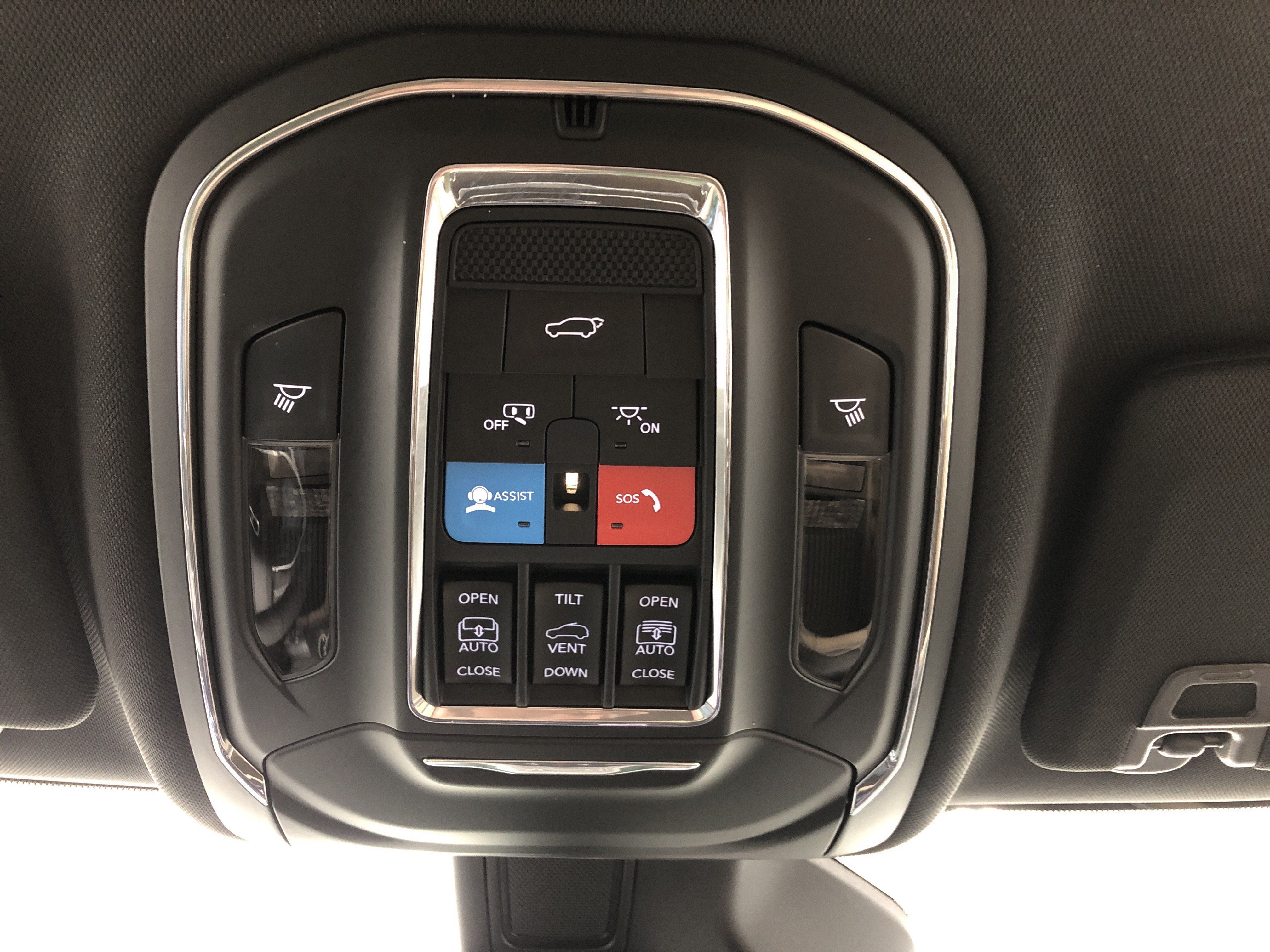 Certified 2024 Jeep Grand Cherokee Limited w/ Luxury Tech Group II AWD/4WD image 21