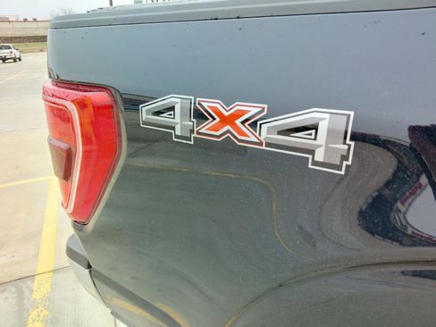 Used 2021 Ford F150 XLT w/ Equipment Group 301A Mid AWD/4WD image 18
