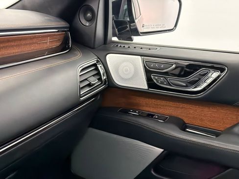 Certified 2023 Lincoln Navigator Black Label AWD/4WD image 36