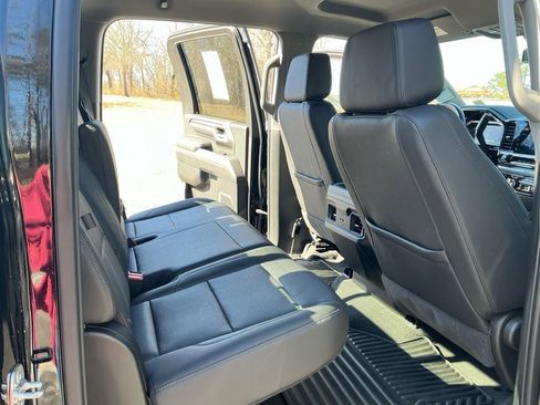 Used 2025 Chevrolet Silverado 2500 LT w/ Z71 Chrome Sport Edition image 22