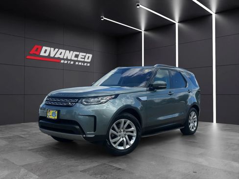 Used 2017 Land Rover Discovery HSE AWD/4WD image 3