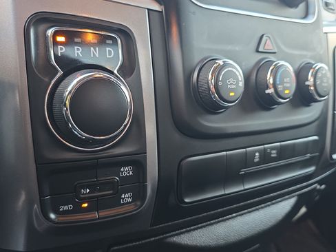 Used 2024 RAM 1500 Classic SLT AWD/4WD image 32