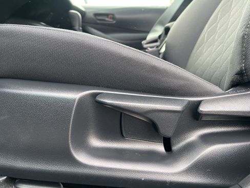 Used 2024 Toyota Corolla LE image 10