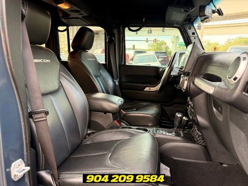 Used 2017 Jeep Wrangler Unlimited Rubicon AWD/4WD image 34