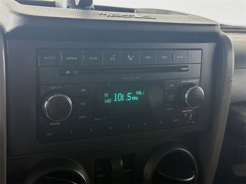 Used 2007 Jeep Wrangler X image 17