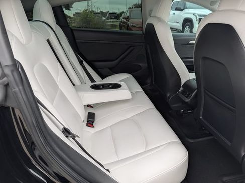 Used 2022 Tesla Model 3 Long Range AWD/4WD image 26