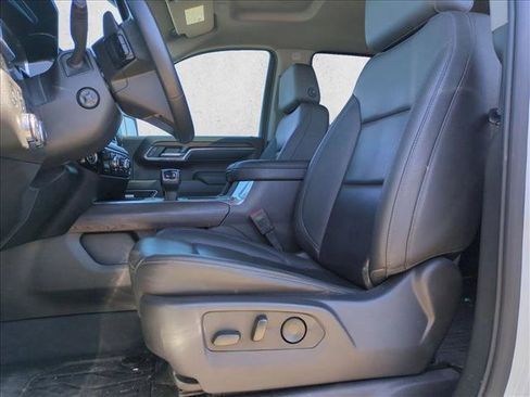 Used 2024 GMC Sierra 1500 SLT image 13