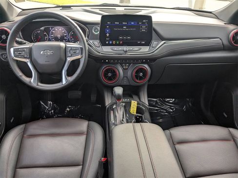 Certified 2025 Chevrolet Blazer RS image 12