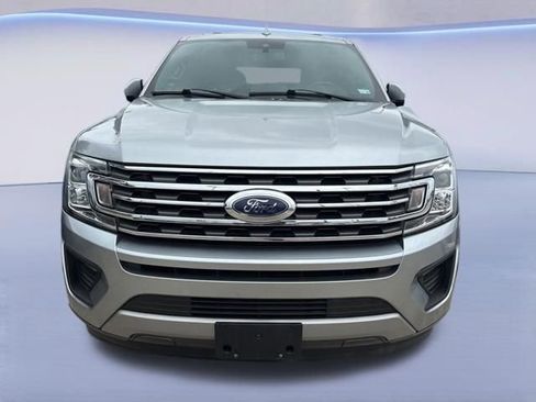 Used 2021 Ford Expedition XLT RWD image 3