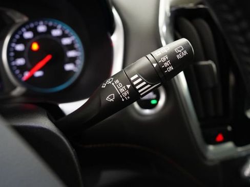 Used 2020 Chevrolet Traverse RS image 22