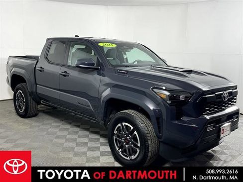 Certified 2025 Toyota Tacoma TRD Sport image 1