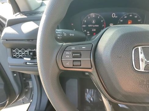 New 2025 Honda Accord SE image 17