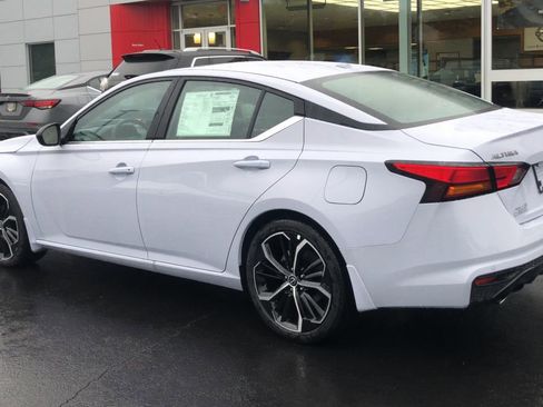 New 2025 Nissan Altima 2.5 SR w/ SR Premium Package image 5