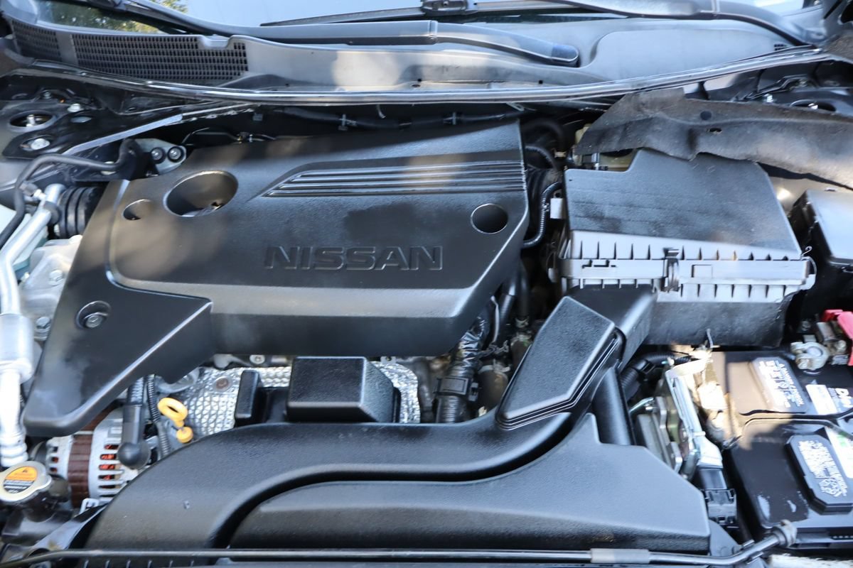 Used 2016 Nissan Altima 2.5 SR FWD image 39