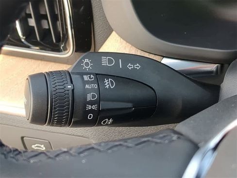 New 2026 Volvo XC60 B5 Plus w/ Protection Package Premier image 25