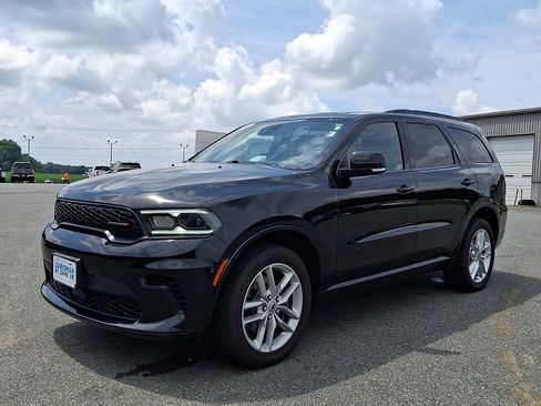 Used 2024 Dodge Durango GT AWD/4WD image 3