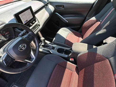 Used 2024 Toyota Corolla Cross AWD Hybrid w/ Moonroof Package image 22