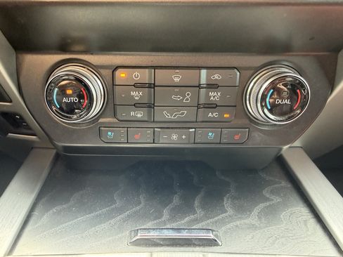 Used 2020 Ford F150 Platinum w/ Equipment Group 701A Luxury AWD/4WD image 17