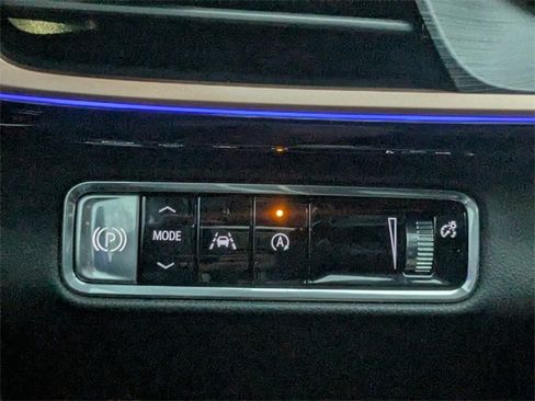 Used 2025 Buick Envision Sport Touring image 25