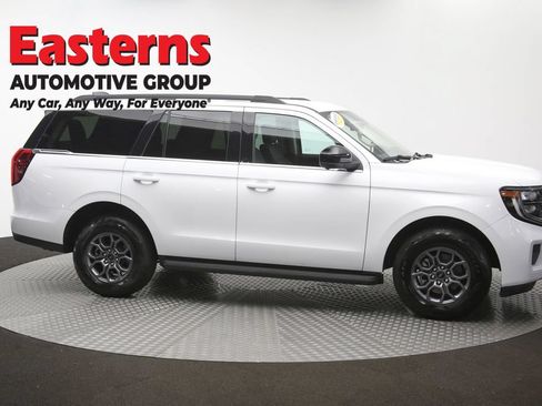 Used 2025 Ford Expedition Active AWD/4WD image 46