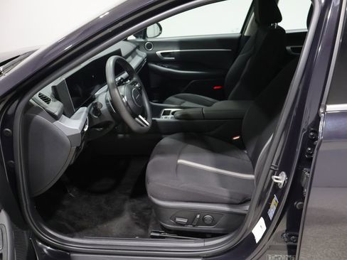 Used 2025 Hyundai Sonata SEL FWD image 9