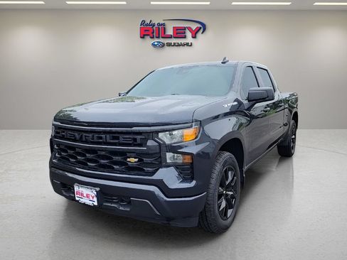 Used 2023 Chevrolet Silverado 1500 Custom AWD/4WD image 1