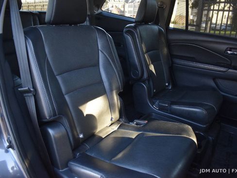 Used 2017 Honda Pilot Elite image 17
