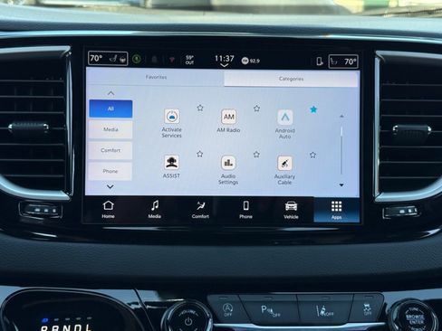 Used 2025 Chrysler Pacifica Select FWD image 15