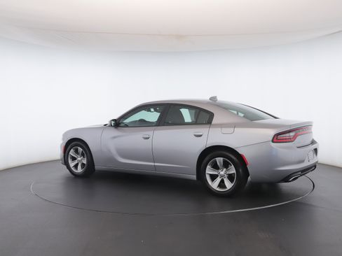 Used 2016 Dodge Charger SXT image 20